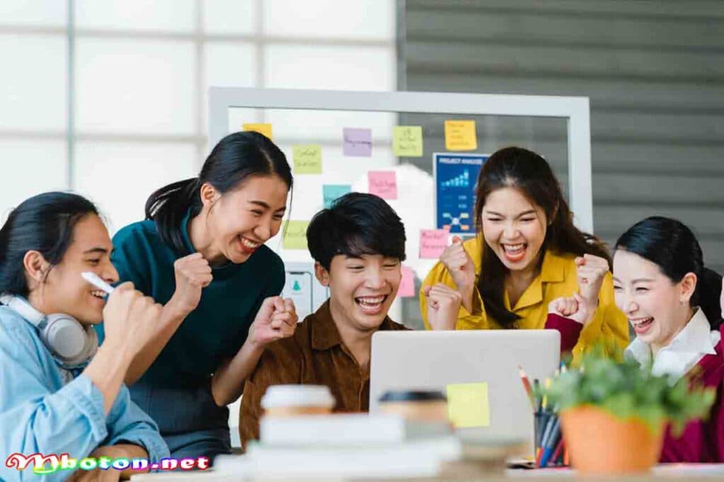 Partnership adalah suatu bisnis memiliki kelompok