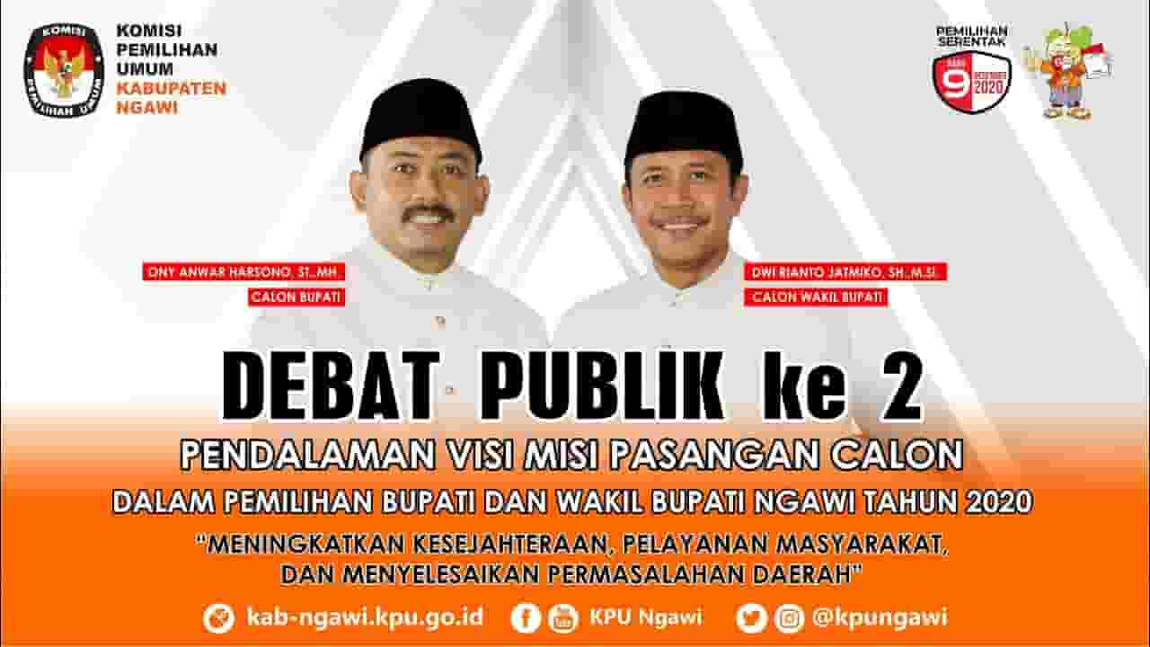 Bupati Ngawi Mas Onny Nyoblos Bersama Istrinya Ana Mursyida di TPS