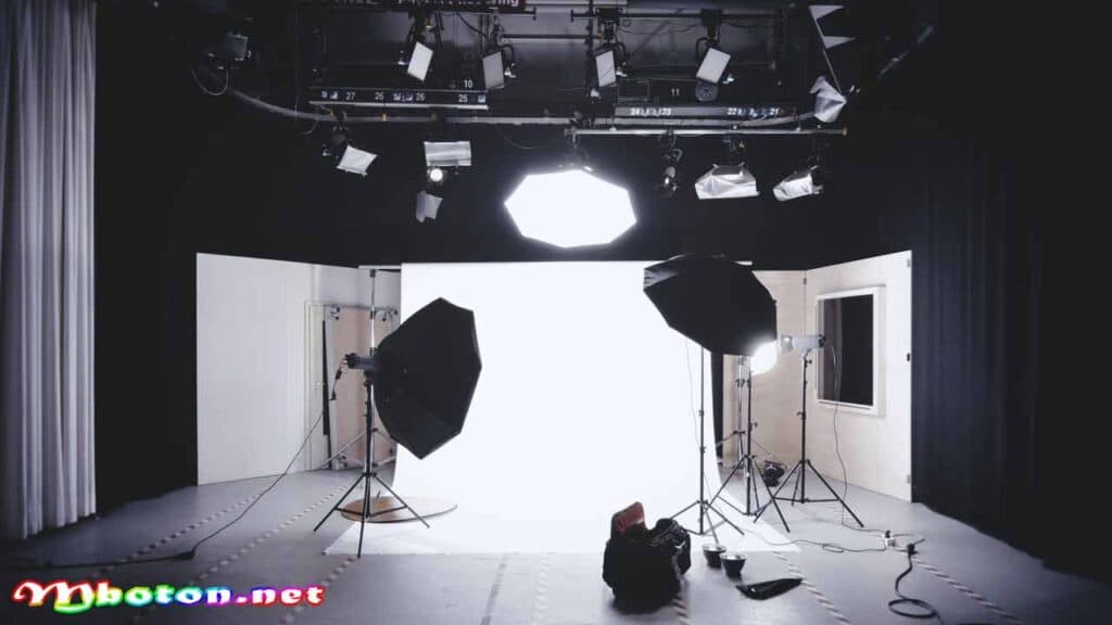 Membuat Foto Produk, Konsep Tips Penting Yang Wajib Siapkan 4 Reflektor Lampu Cahaya Persiapkan reflektor lampu cahaya untuk menyeimbangkan foto produk anda dengan flash agar mendapatkan foto produk yang maksimal dengan hasil yang bagus.