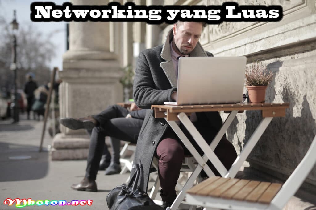 15 Keuntungan Menjadi Freelancer yang Perlu Diketahui 3 Networking yang Luas