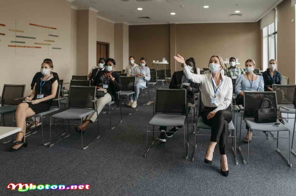 Event organizer adalah merencanakan suatu penyelegaraan acara atau event organizer yang di adakan secara formal maupun non formal